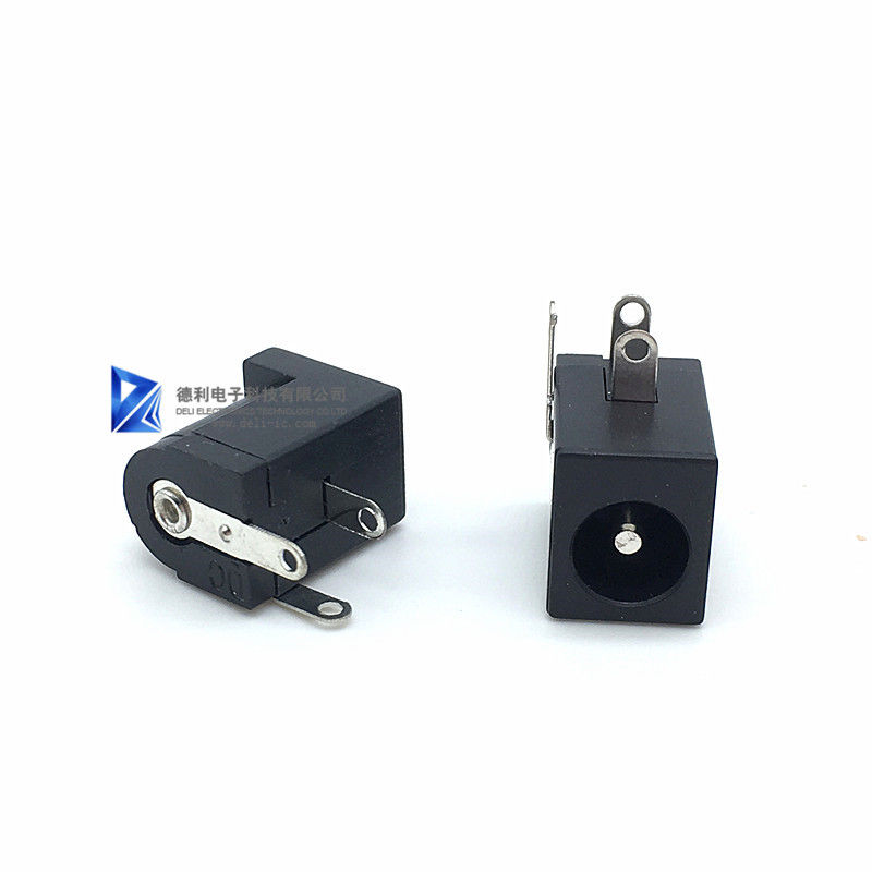 1.6m PCB Mount 0.5A 1 KHz Female Plug Socket Connector