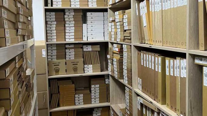 PIC16F914-I PT Flash Memory IC Chip PIC 16F Microcontroller IC 8-Bit 20MHz 7KB 1